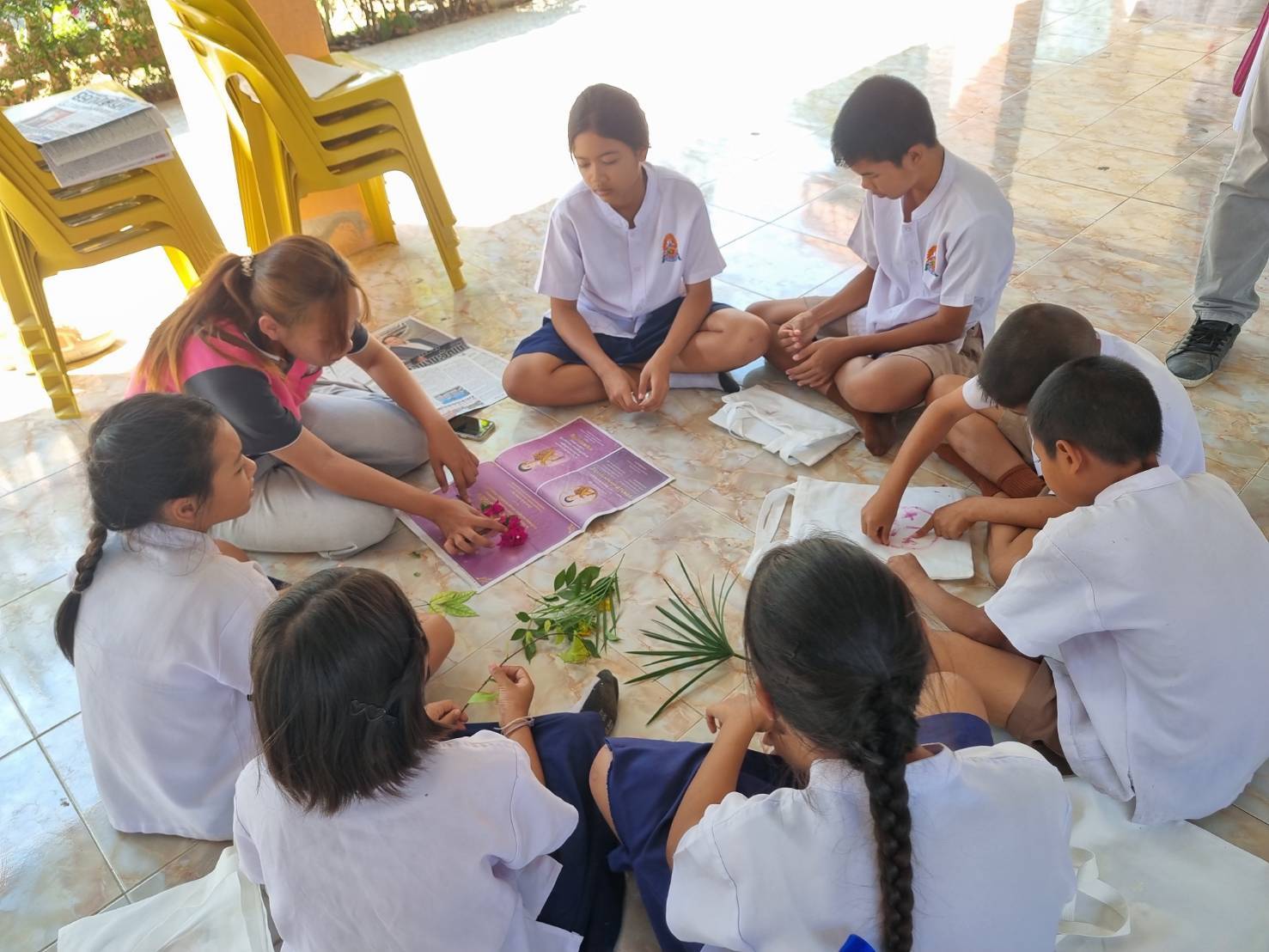 title - วันที่ 5-6 กุมภาพันธ์ 2569 นายประเสริฐ กาญจนเกียรติกุล ปฏิรูปที่ดินจังหวัดบุรีรัมย์ มอบหมายให้นายฐาปกรณ์ วงค์นก เจ้าหน้าที่ปฏิรูปที่ดิน ดำเนินการฝึกอบรมโครงการอนุรักษ์พันธุกรรมพืช อันเนื่องมาจากพระราชดำริสมเด็จพระเทพรัตนราชสุดาฯ สยามบรมราชกุมารี (อพ.สธ.) ปีงบประมาณ พ.ศ. 2569 จำนวน 2 โรงเรียน